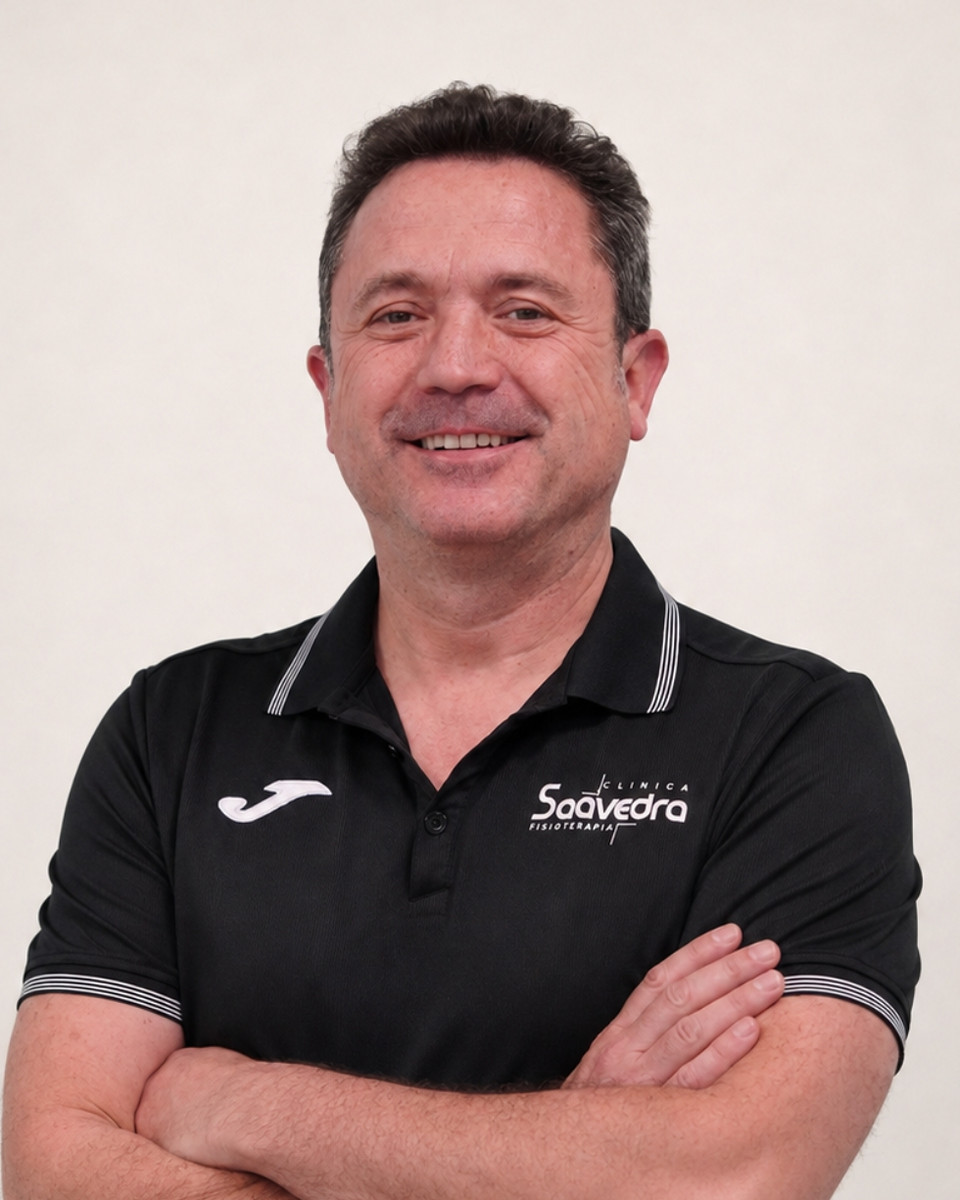 Dr. Manuel Saavedra Hernández, dirección clínica de Clínica Saavedra
